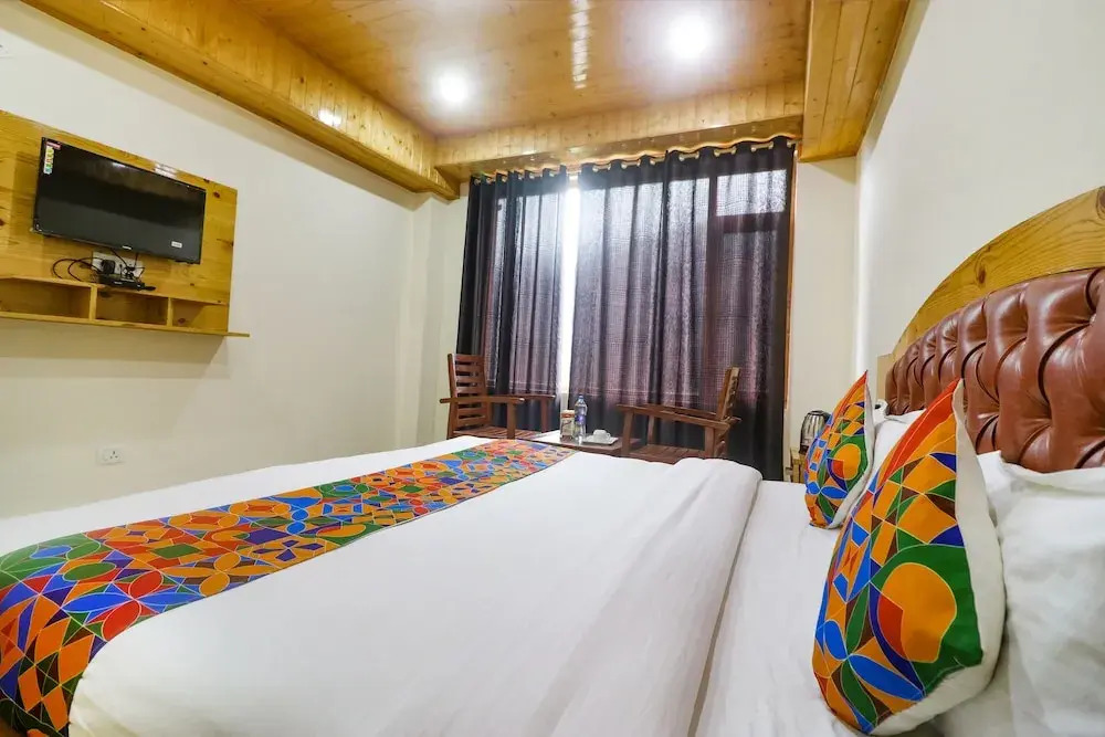 Манали: FabHotel Castle Rock