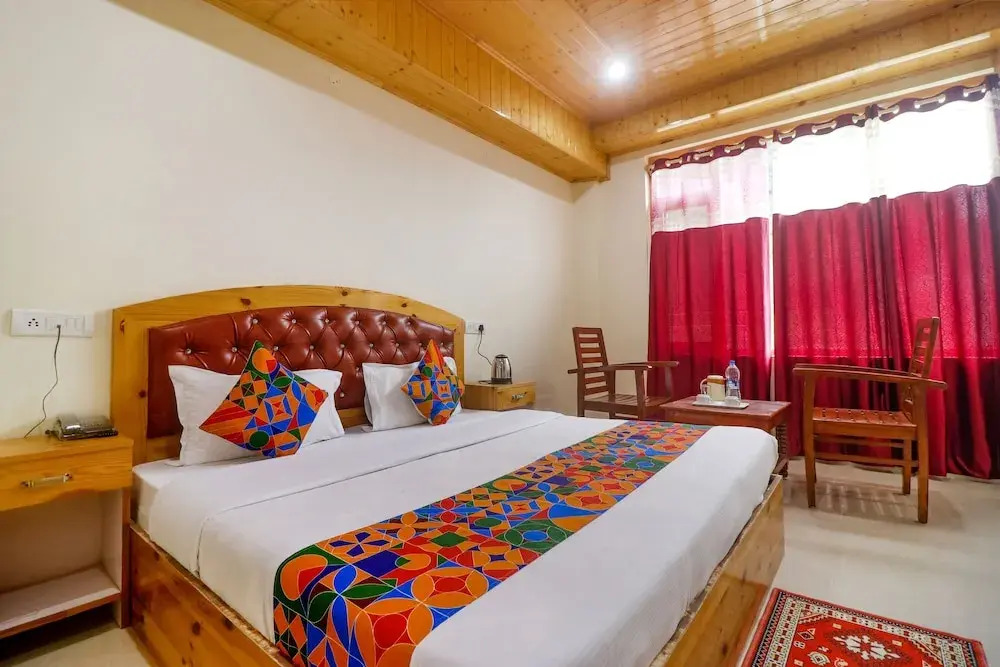 Манали: FabHotel Castle Rock