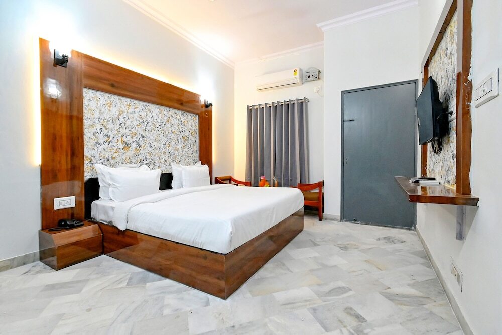 Джайпур: Fabhotel Classic Holiday