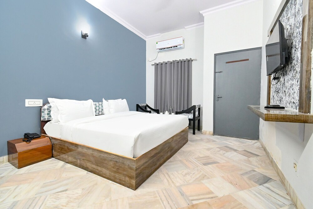 Джайпур: Fabhotel Classic Holiday