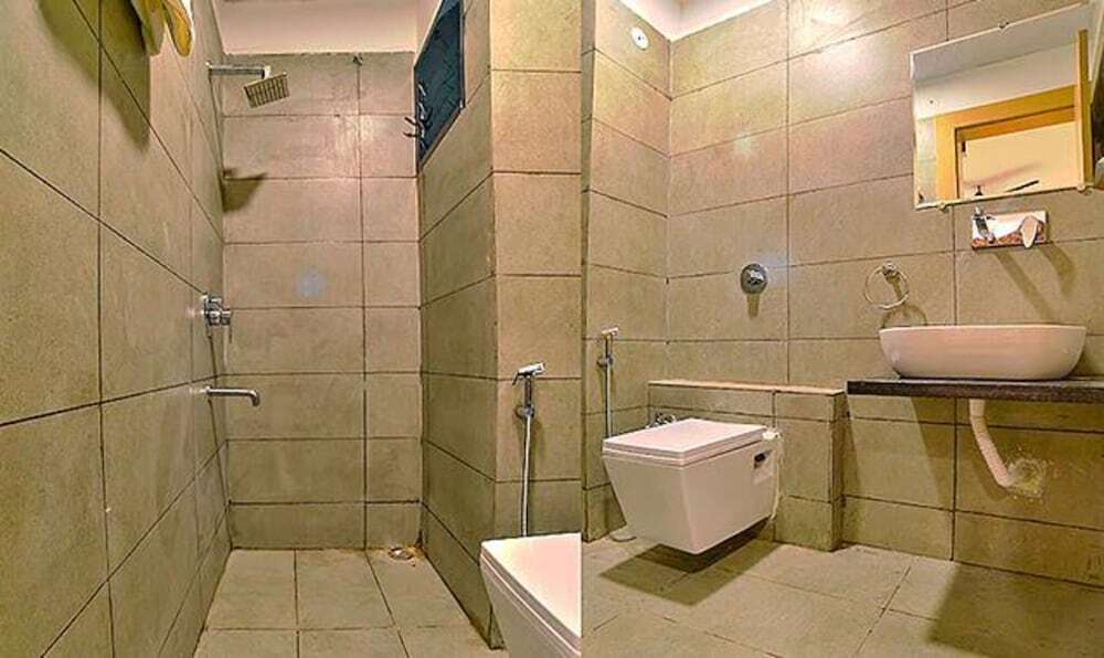 Индаур: Fabhotel Destiny 54