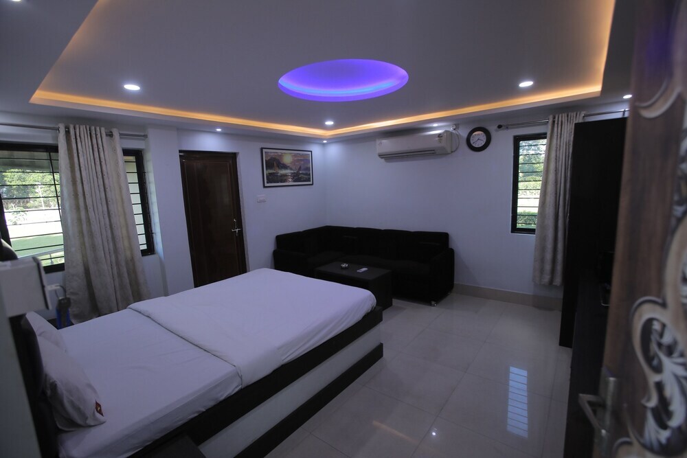 Дургапур: Hotel Rio Inn Trimbakeswer