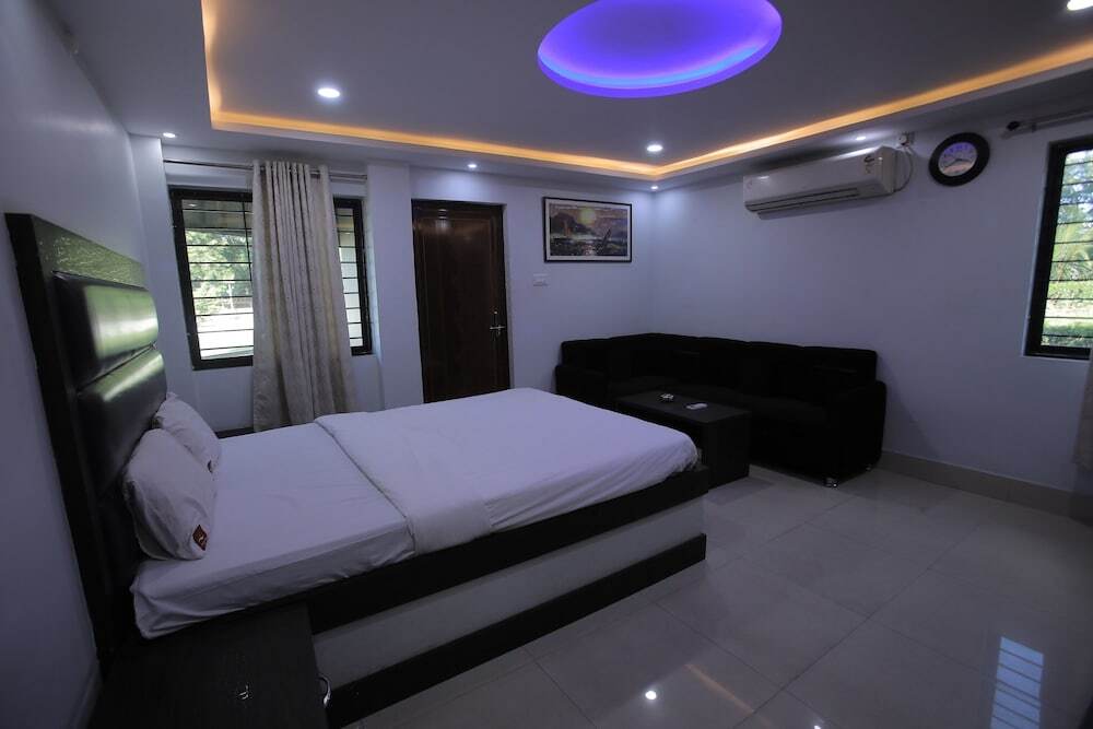 Дургапур: Hotel Rio Inn Trimbakeswer