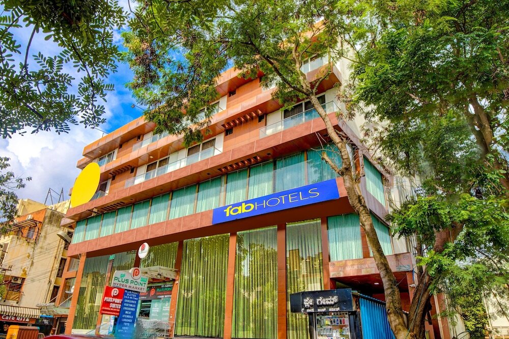 Бангалор: FabHotel Emirates Suites