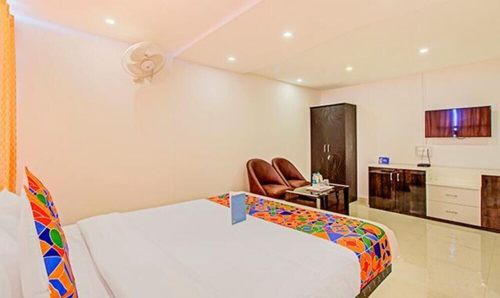 Чакан: Fabhotel Renuka Executive