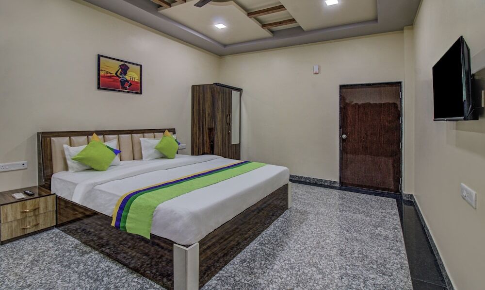 Чандрапур: Treebo Royal, Chandrapur