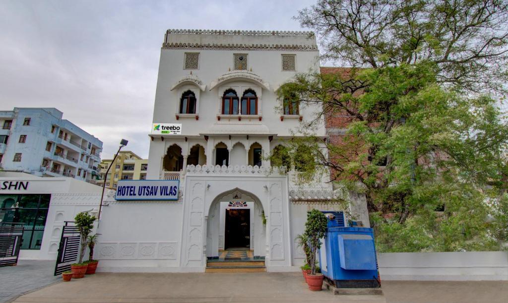 Джайпур: Treebo Trend Heritage Utsav Vilas Near Railway Station