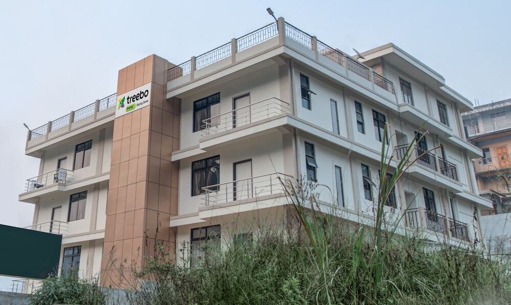 Шиллонг: Treebo Staying Center
