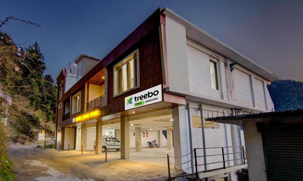 Чамба: Treebo Down Town, Dalhousie