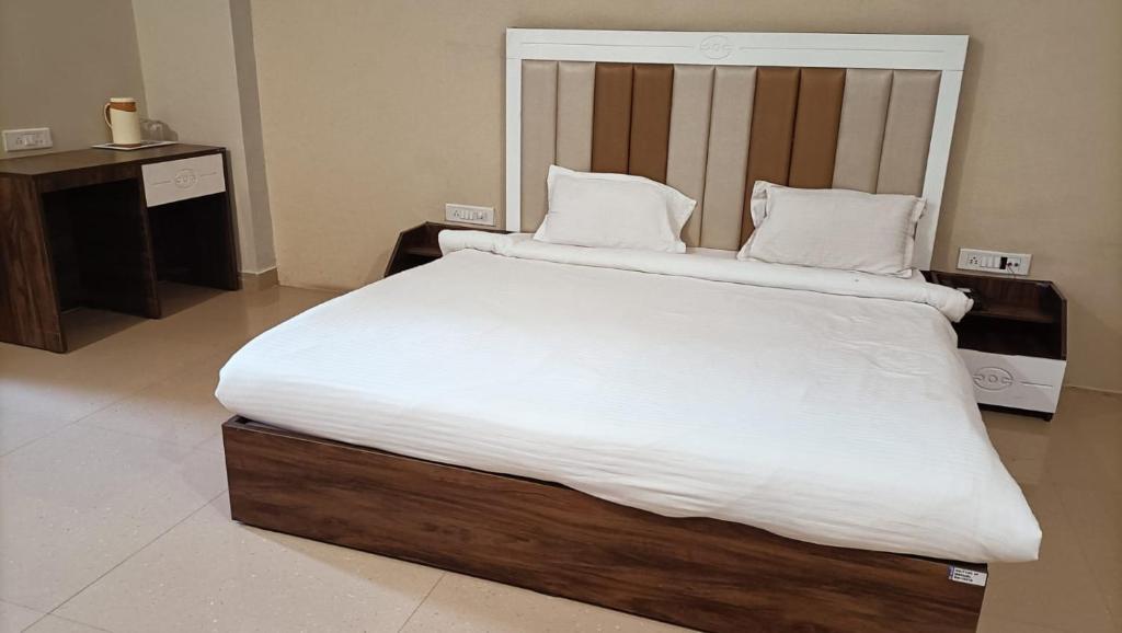 Bilaspur: Hotel Emperor Paradise