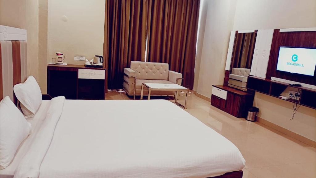 Bilaspur: Hotel Emperor Paradise