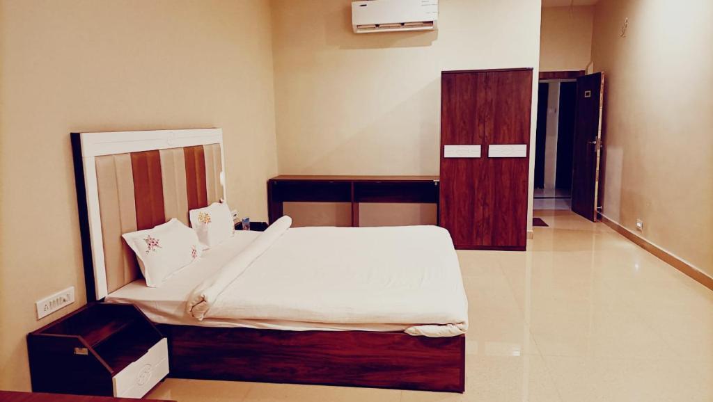 Bilaspur: Hotel Emperor Paradise