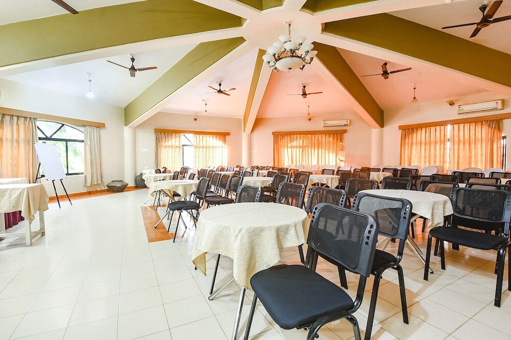 Кандолим: FabHotel Prime Tanjo Highland With Pool, Candolim Beach