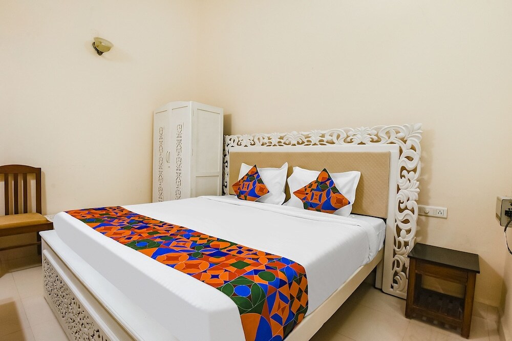 Кандолим: FabHotel Prime Tanjo Highland With Pool, Candolim Beach