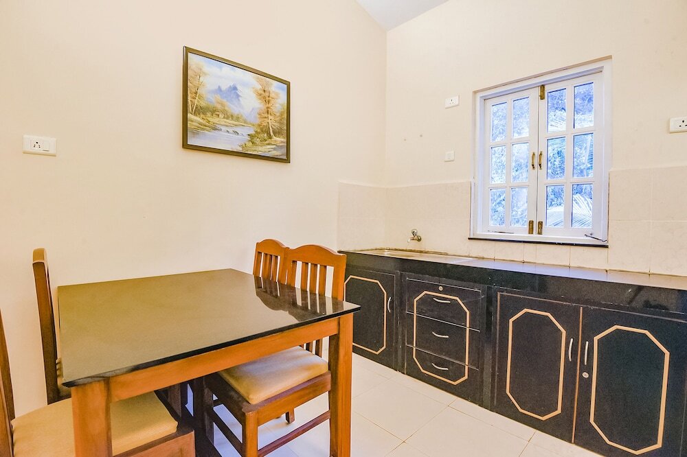 Кандолим: FabHotel Prime Tanjo Highland With Pool, Candolim Beach