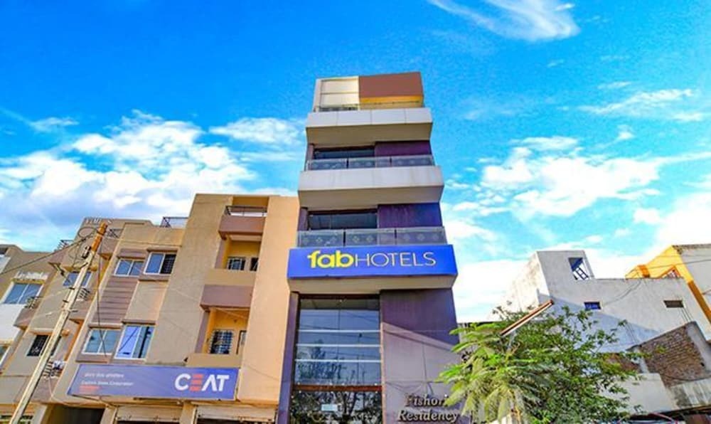 Индаур: FabHotel Grand Raj
