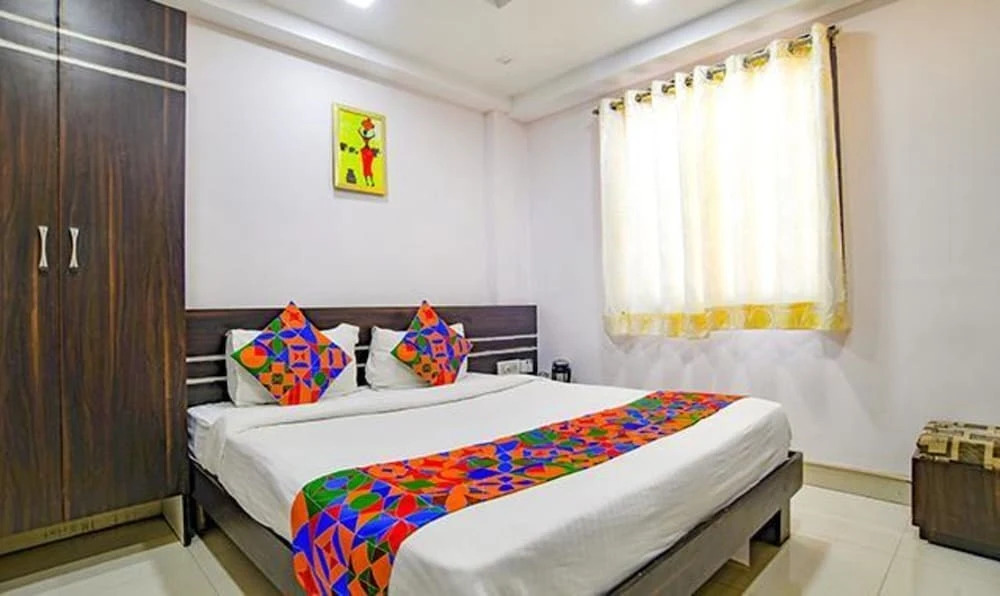 Индаур: FabHotel Grand Raj