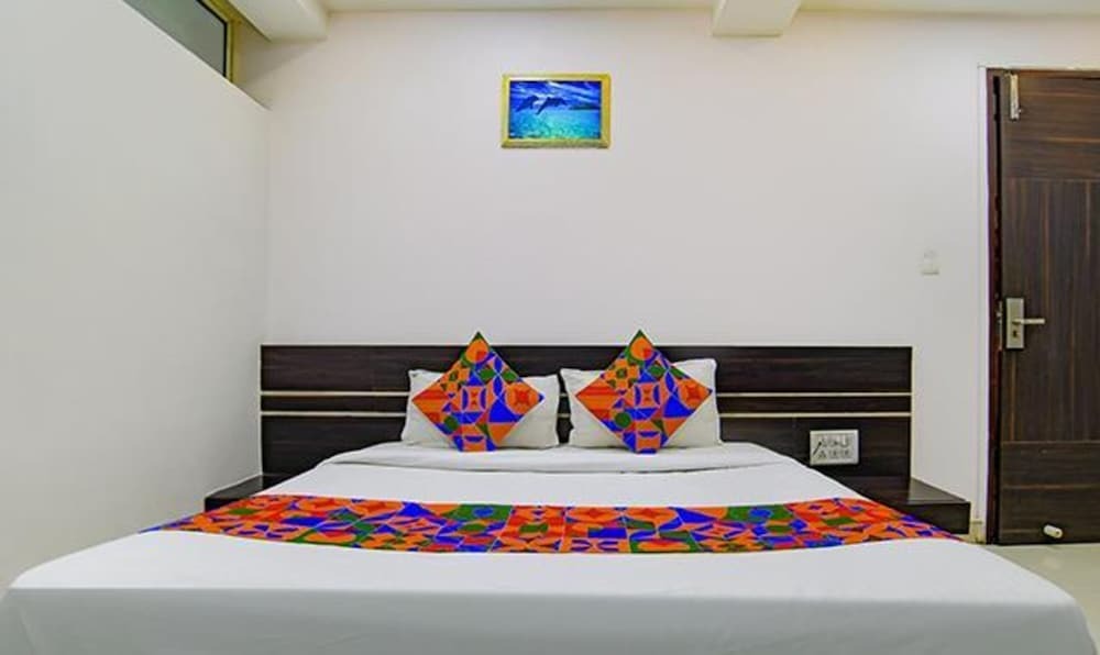 Индаур: FabHotel Grand Raj