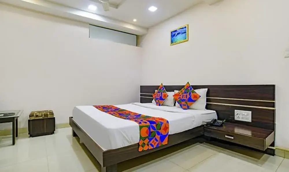 Индаур: FabHotel Grand Raj