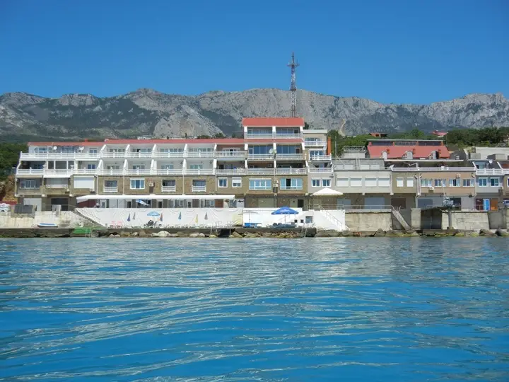 carousel image 1