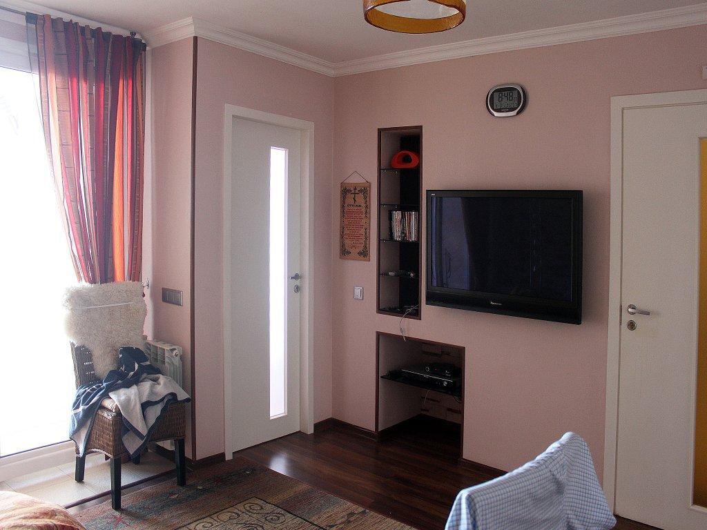 Алупка: Elling Oliviya
