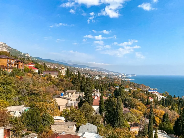 Алупка: Меблированные комнаты Форест