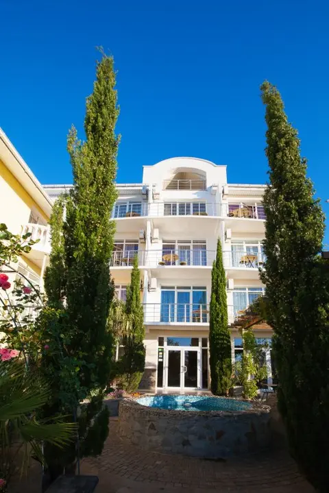 Алупка: Меблированные комнаты Форест