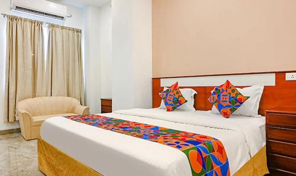Бхопал: Fabhotel Shubh Shaleen Springs