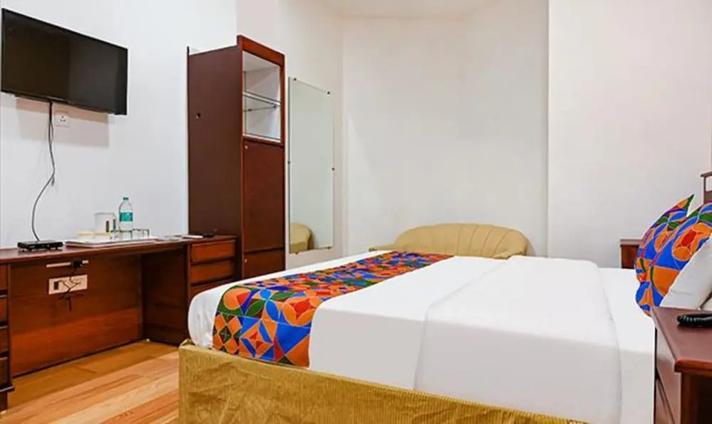 Бхопал: Fabhotel Shubh Shaleen Springs