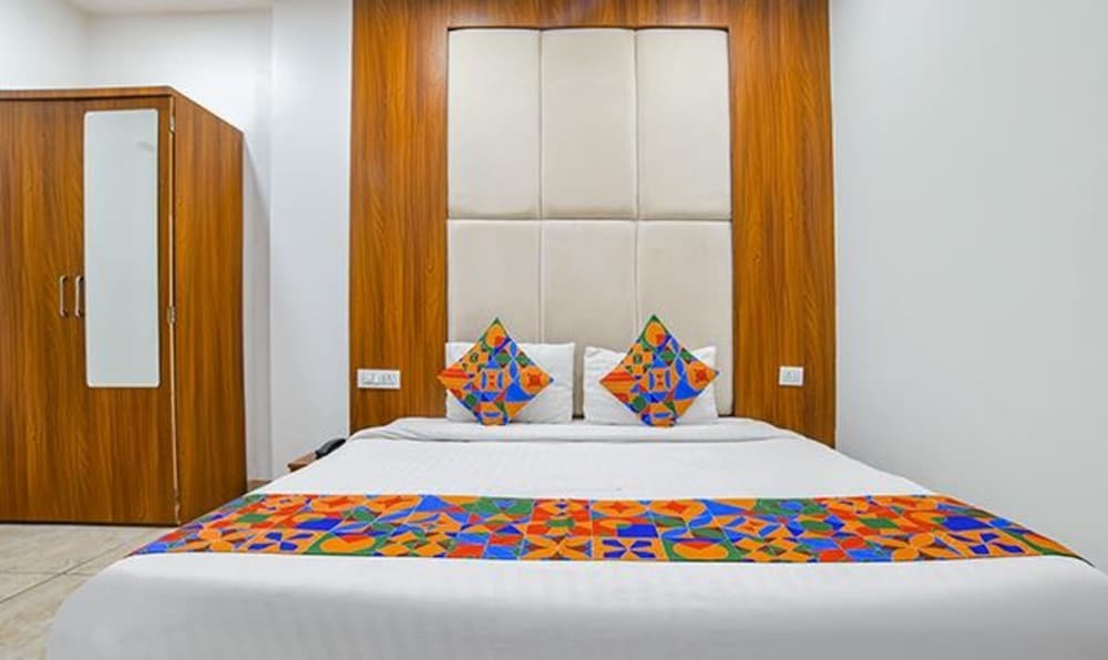 Индаур: Fabhotel Right Choice