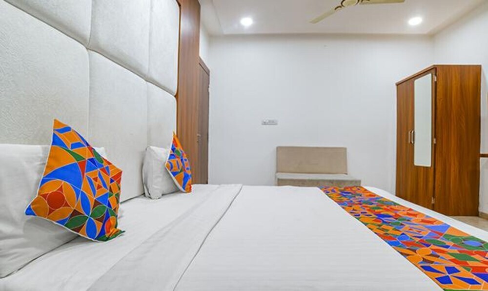 Индаур: Fabhotel Right Choice