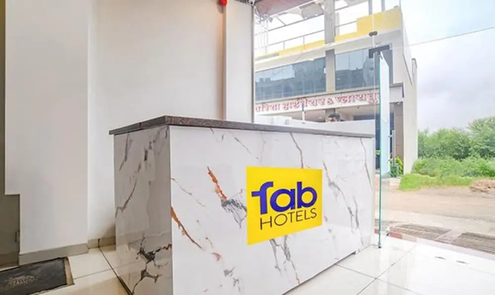 Индаур: Fabhotel Right Choice