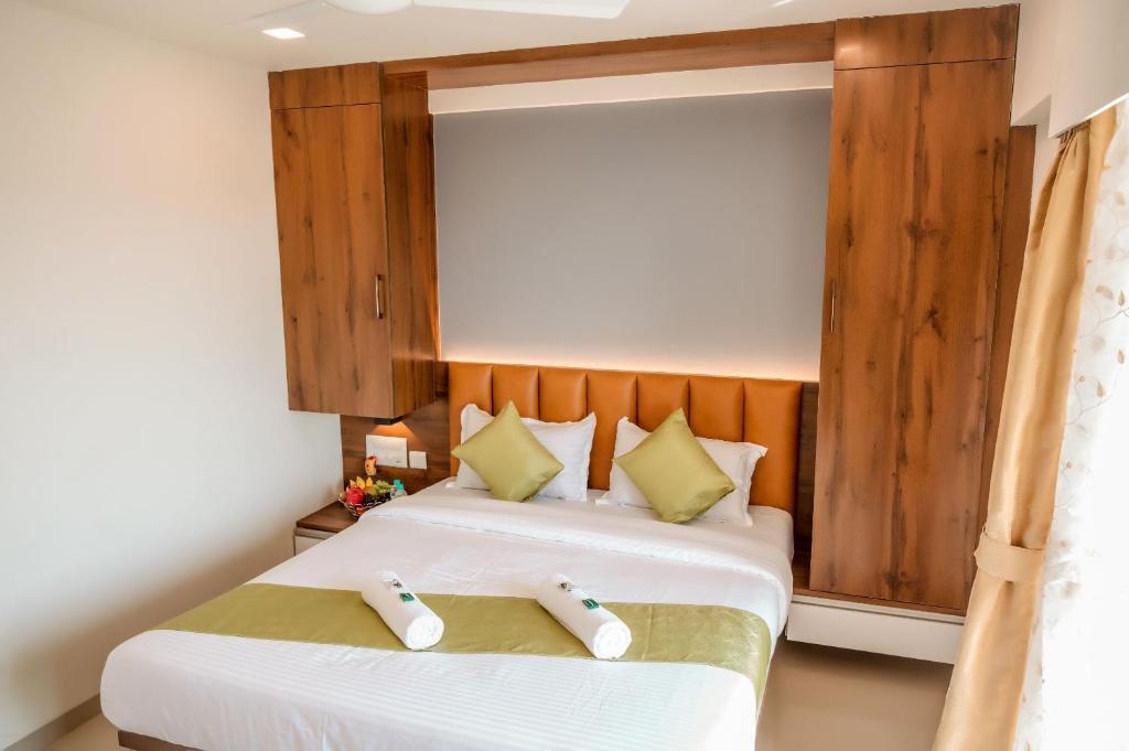 Мангалур: Hotel Heraa International