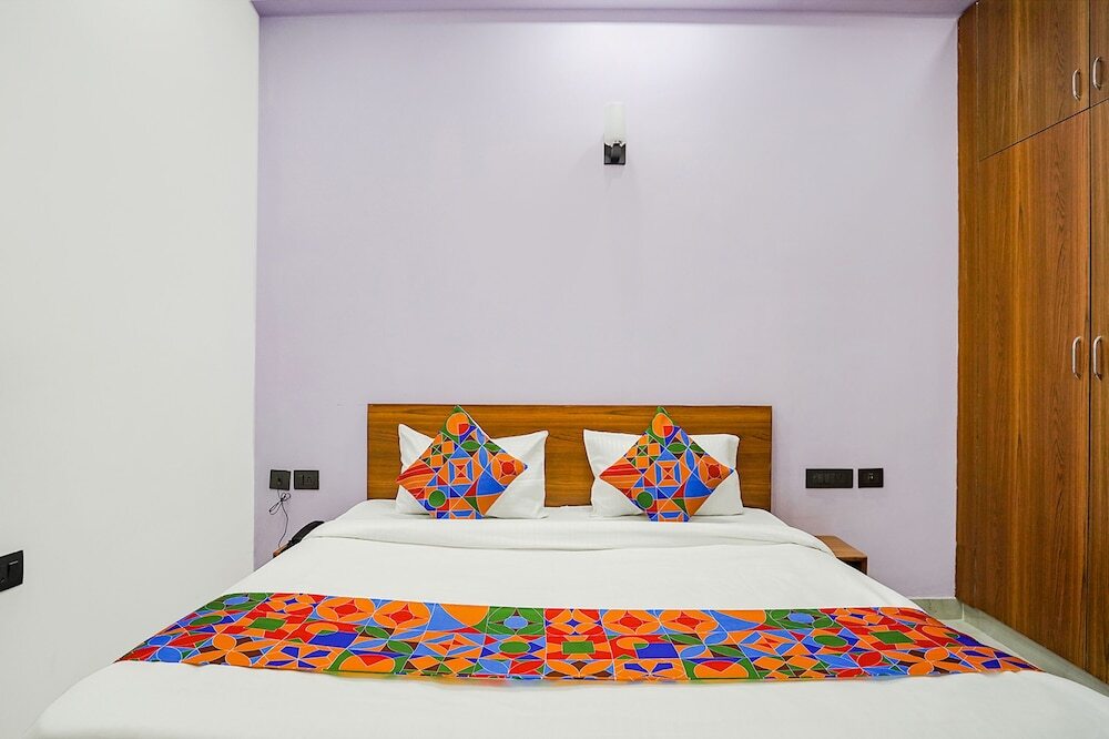 Нойда: FabHotel Sunrise Noida Sector 56