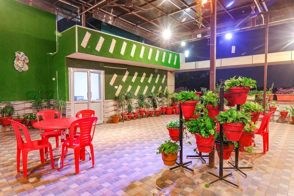 Канпур: Fabhotel The Villa