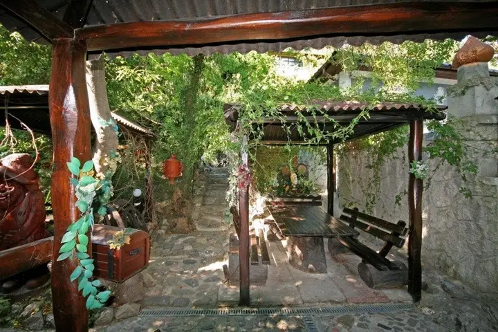 carousel image 1