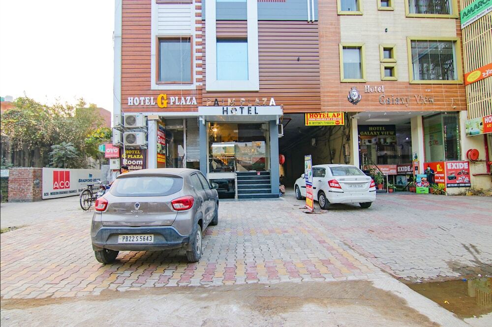 Зиракпур: Fabhotel Palm Plaza