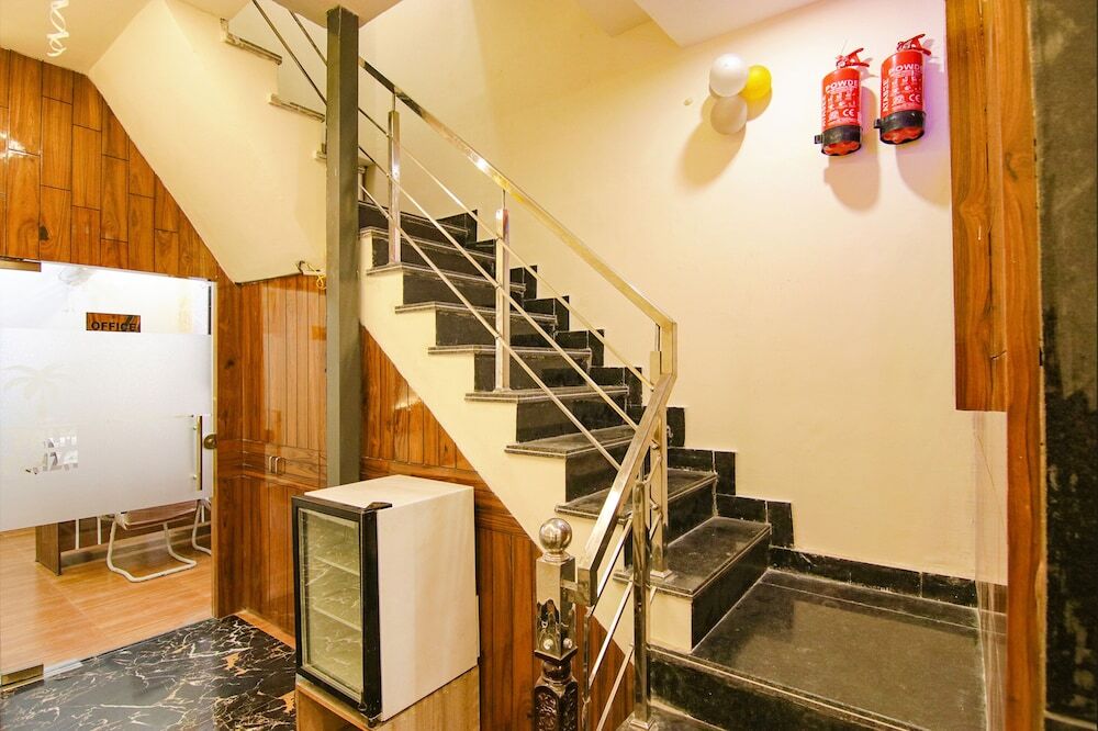 Зиракпур: Fabhotel Palm Plaza