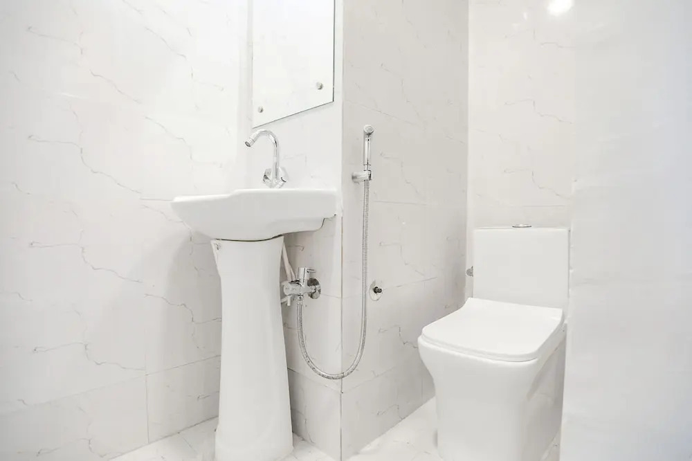 Нойда: FabHotel The Grand Suite