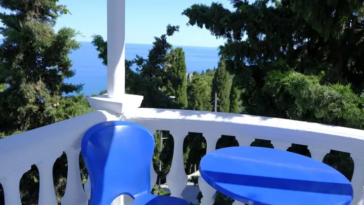 Алупка: Отель Серсиаль