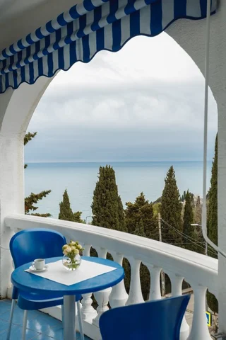 Алупка: Отель Серсиаль