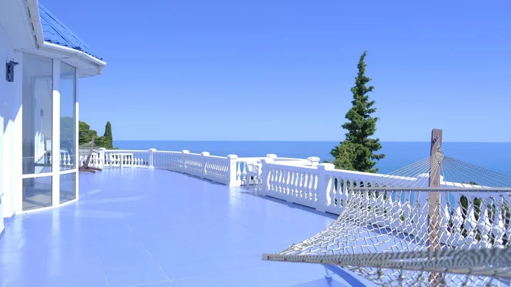 Алупка: Отель Серсиаль