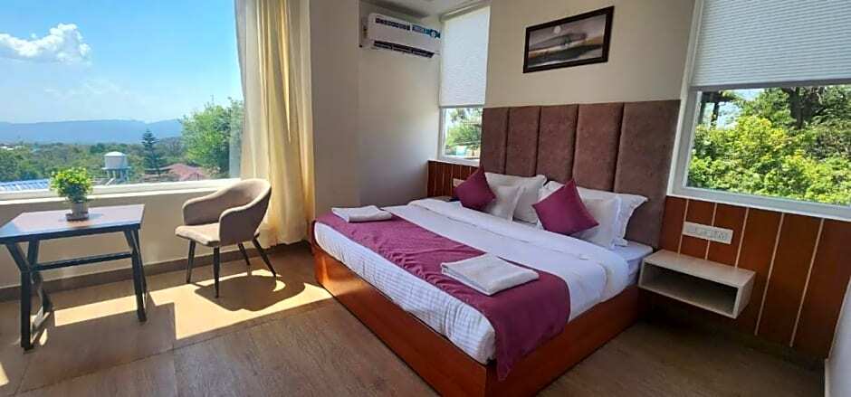 Кангра: Hotel Sagar Residency- Best Mountain View Hotel In Palampur