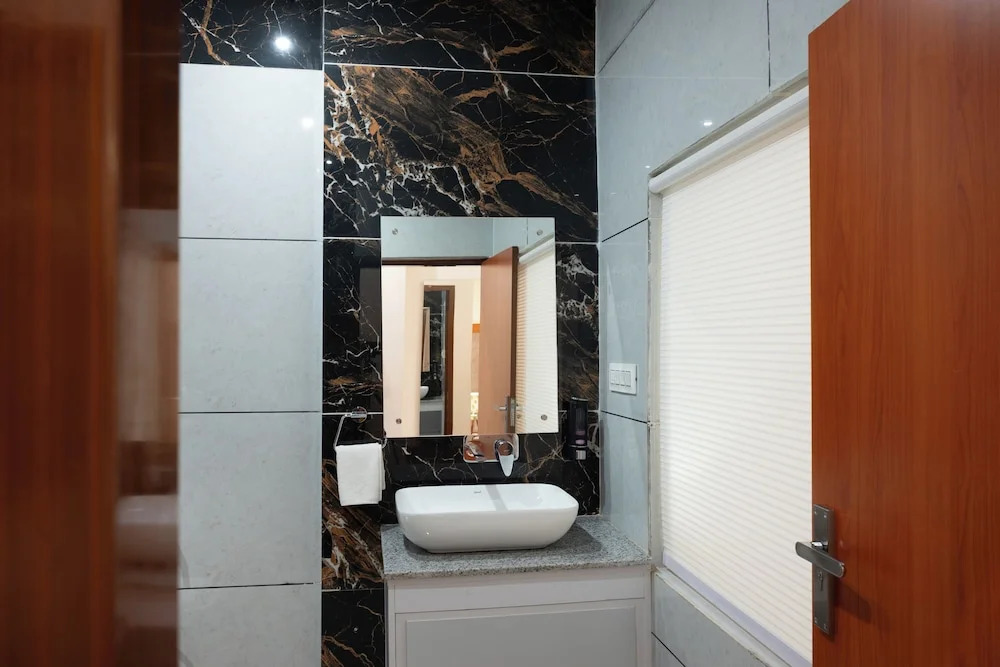 Кангра: Hotel Sagar Residency- Best Mountain View Hotel In Palampur