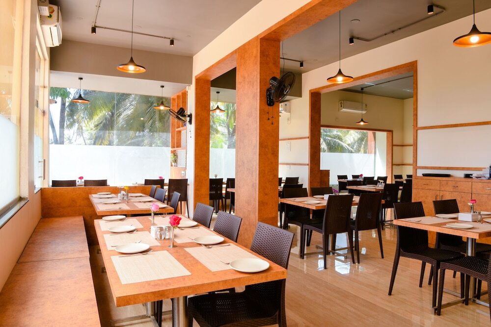 Малван: Malvan's Aishwarya Hotel