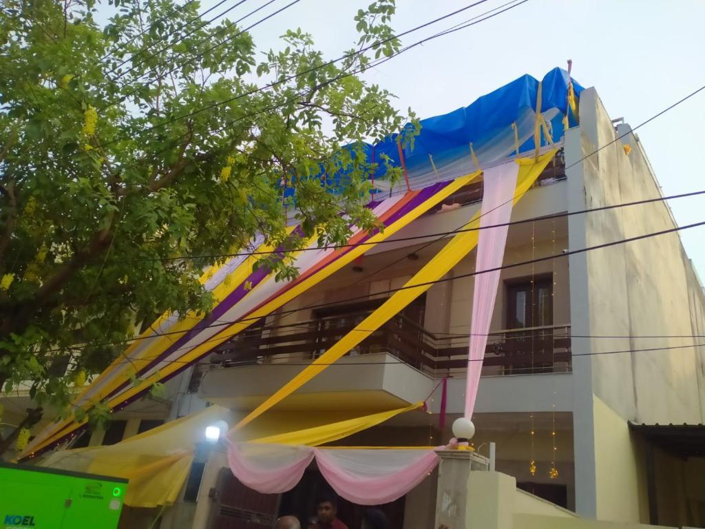 Нойда: Hotel The Royal Palm