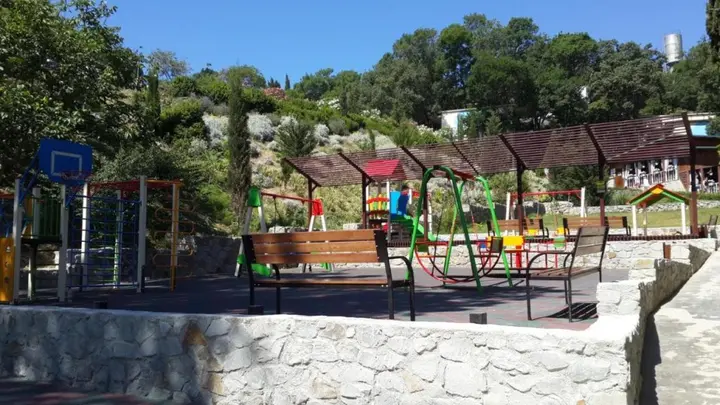 Алупка: Гостиничный Комплекс Зеленый Мыс