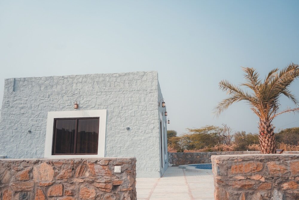 Бера: Jawai Wildlife Safari Camp
