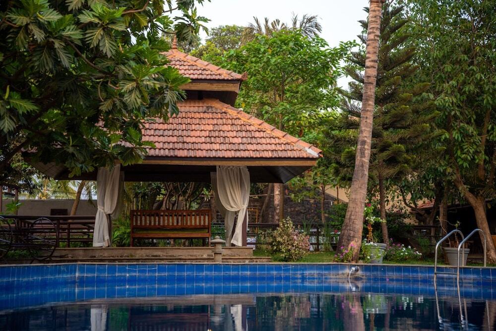 Хандала: Malhar Machi Mountain Resorts