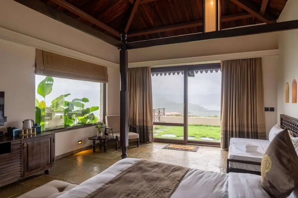 Хандала: Malhar Machi Mountain Resorts